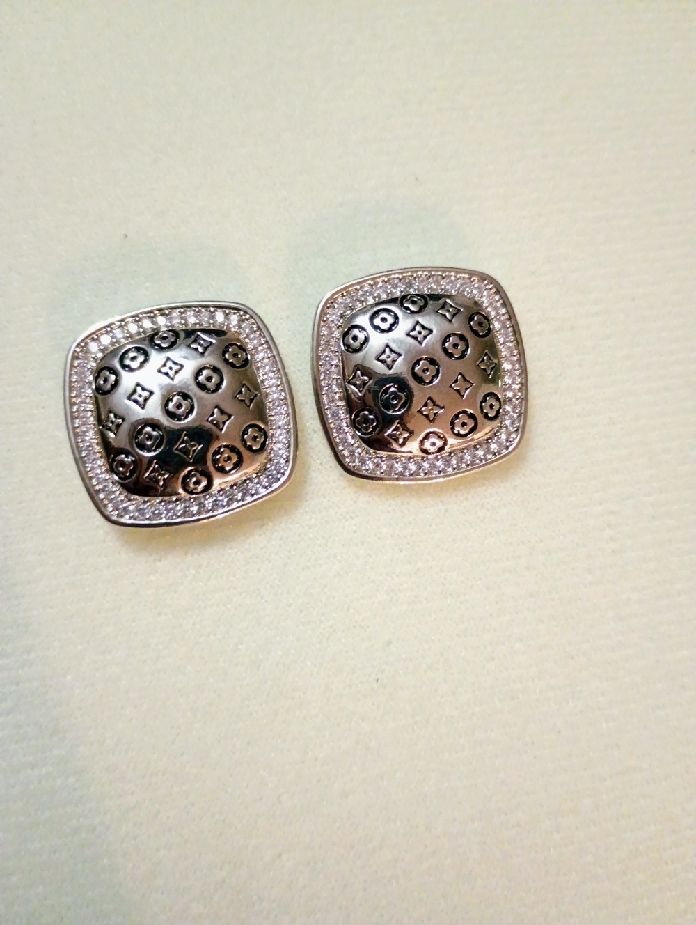 New White Gold Plated Pattern Square Stud Earrings